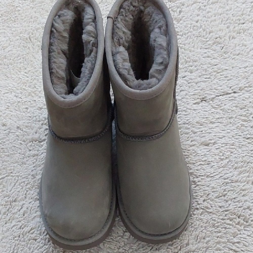 UGG Plush Shearling-Lined Slip-On in Gray